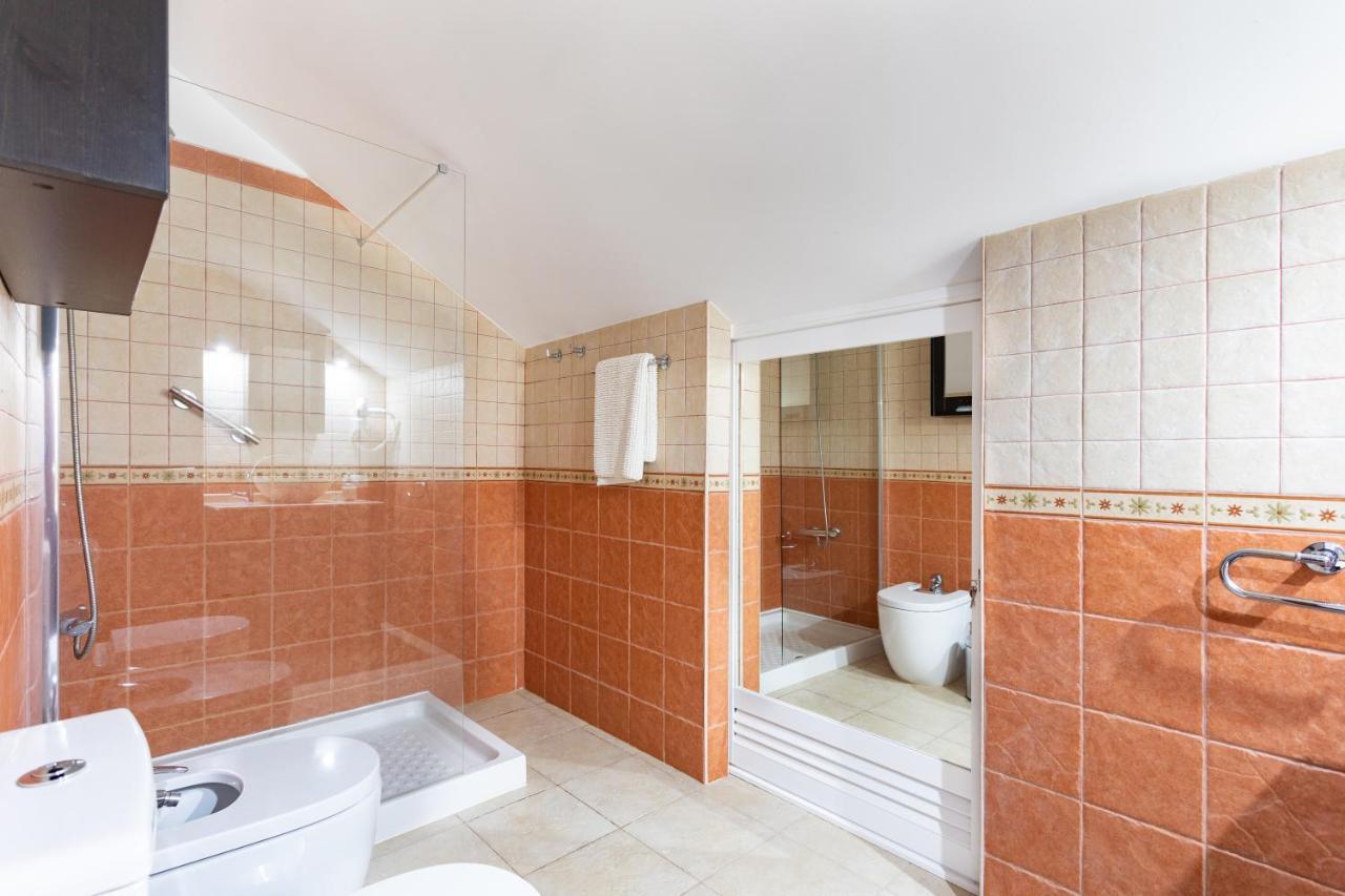 Exclusive Penthouse Playa Las Vistas 4 Close To The Sea And Beach, Aircondition For A Fee, Wifi, Terrace, Heated Pool Playa de las Americas  Exterior foto