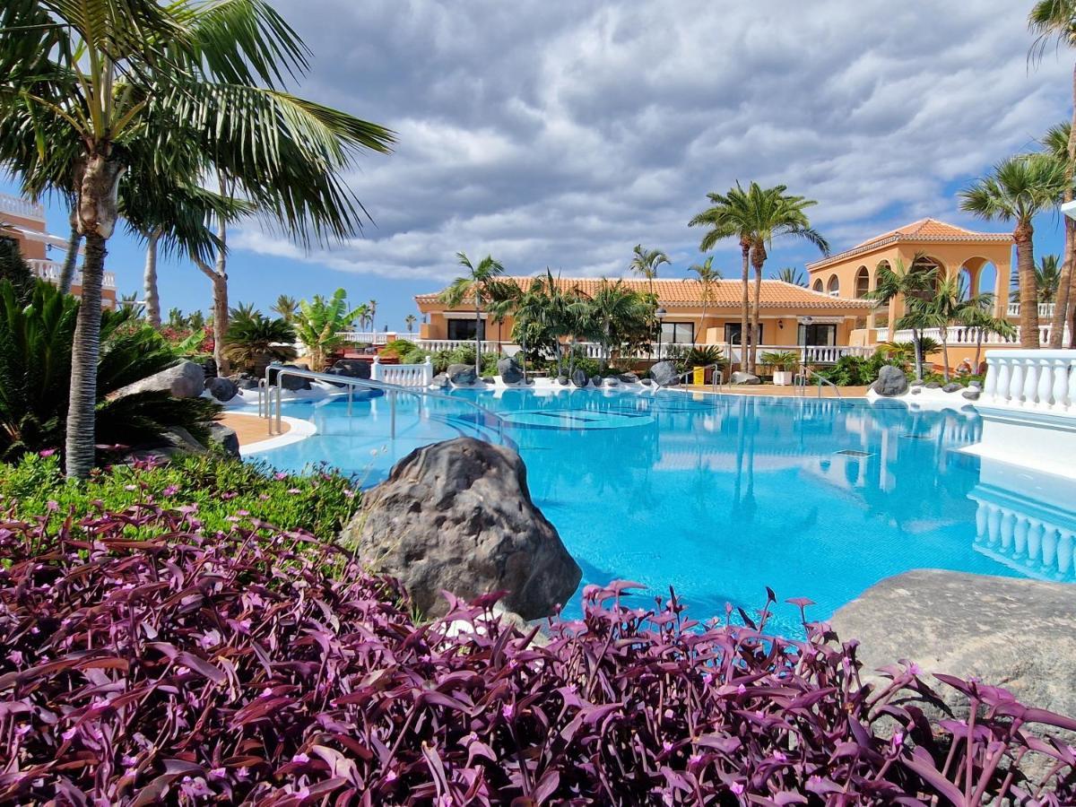 Exclusive Penthouse Playa Las Vistas 4 Close To The Sea And Beach, Aircondition For A Fee, Wifi, Terrace, Heated Pool Playa de las Americas  Exterior foto