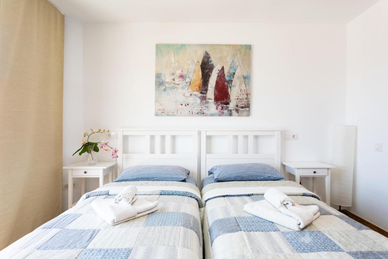 Exclusive Penthouse Playa Las Vistas 4 Close To The Sea And Beach, Aircondition For A Fee, Wifi, Terrace, Heated Pool Playa de las Americas  Exterior foto
