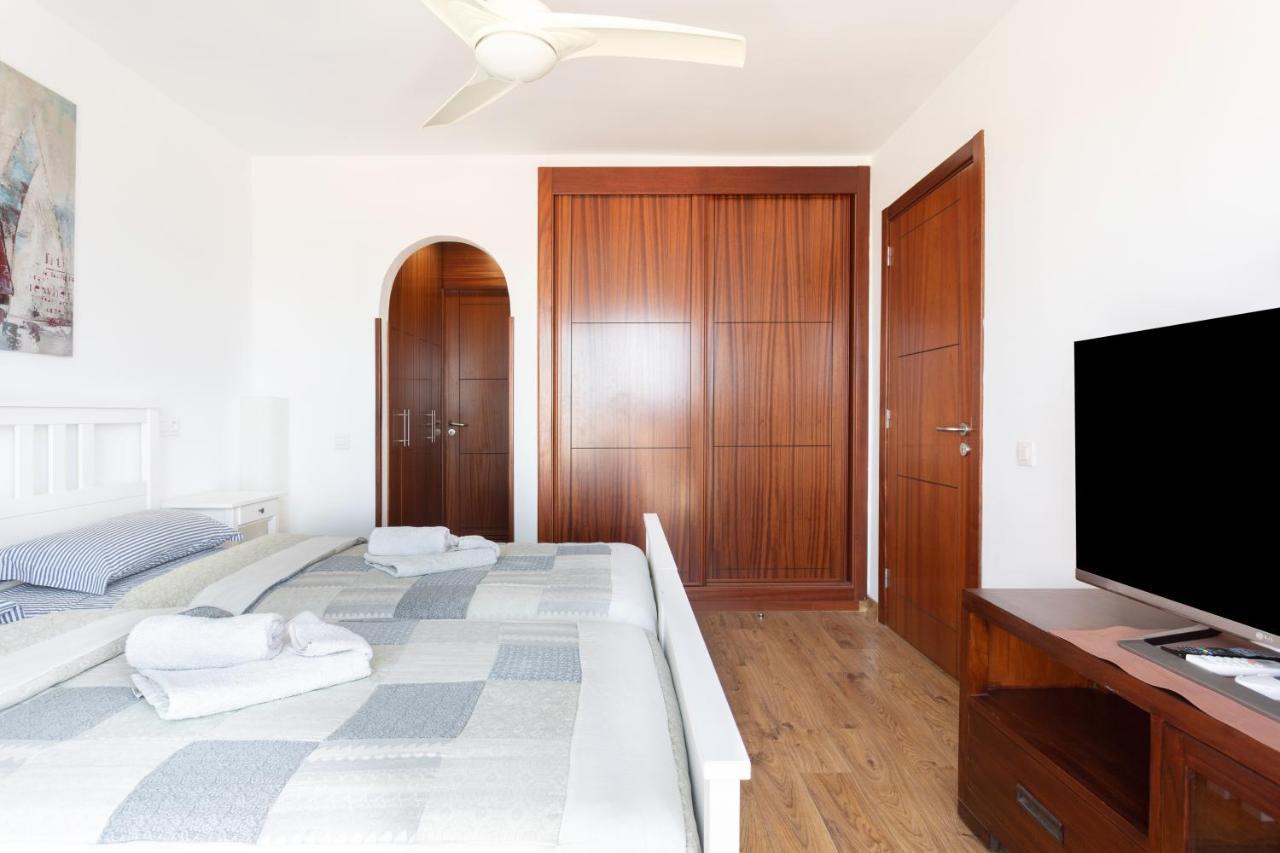 Exclusive Penthouse Playa Las Vistas 4 Close To The Sea And Beach, Aircondition For A Fee, Wifi, Terrace, Heated Pool Playa de las Americas  Exterior foto