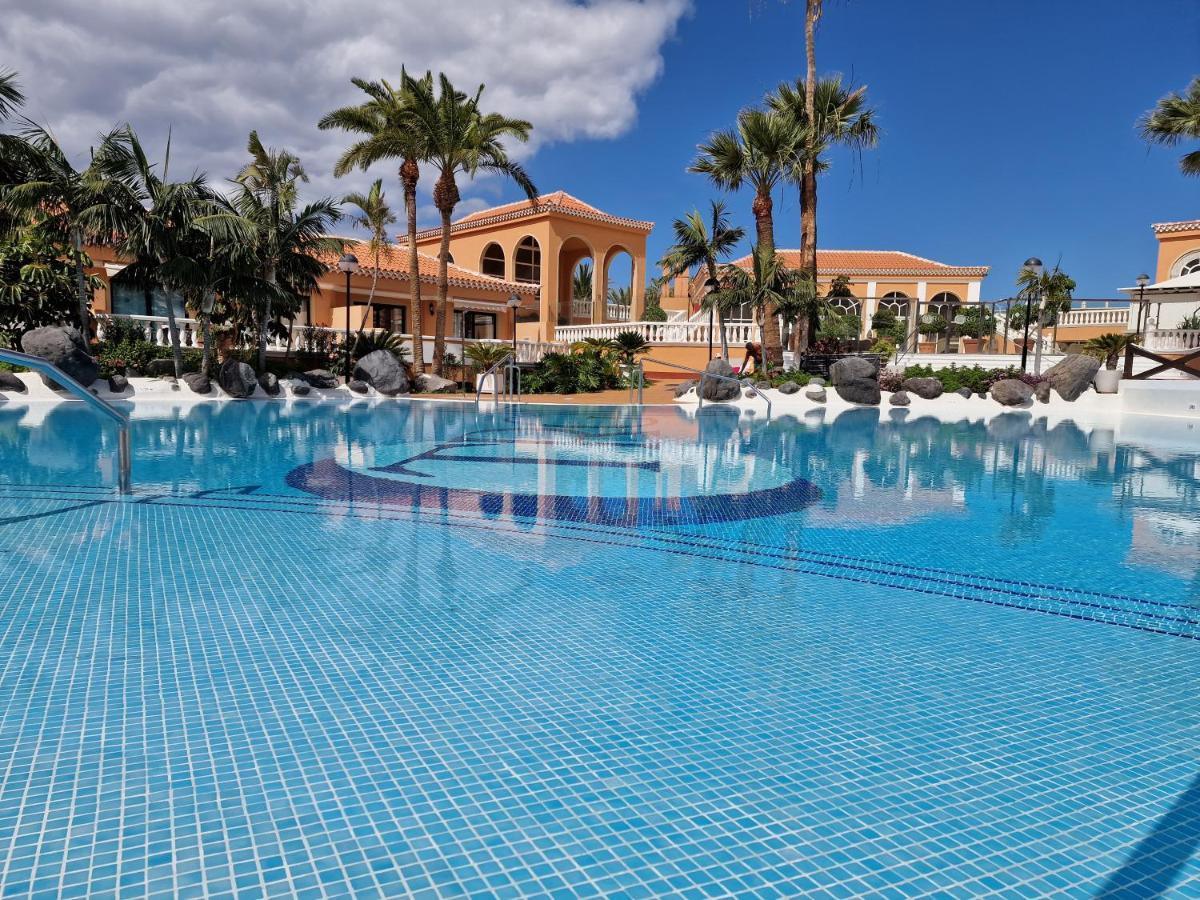 Exclusive Penthouse Playa Las Vistas 4 Close To The Sea And Beach, Aircondition For A Fee, Wifi, Terrace, Heated Pool Playa de las Americas  Exterior foto