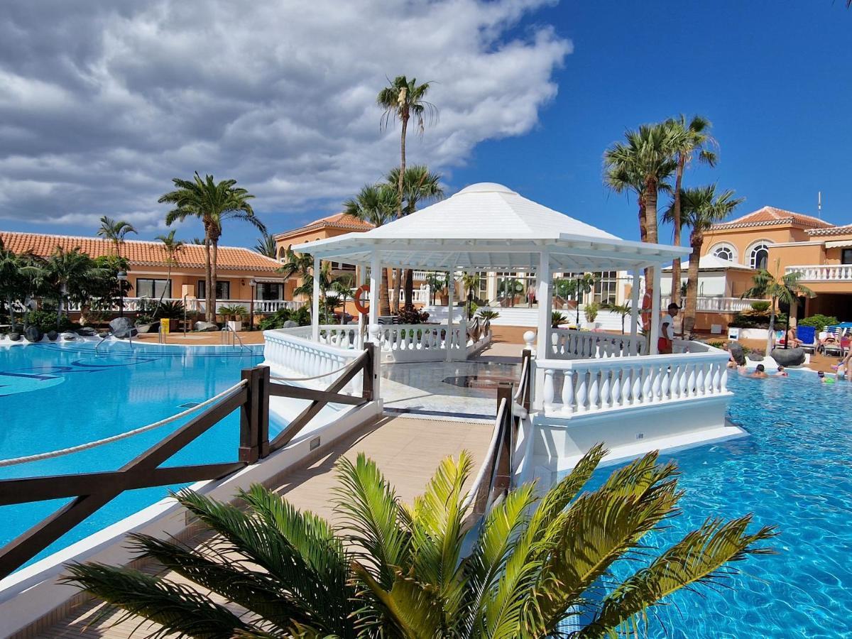 Exclusive Penthouse Playa Las Vistas 4 Close To The Sea And Beach, Aircondition For A Fee, Wifi, Terrace, Heated Pool Playa de las Americas  Exterior foto