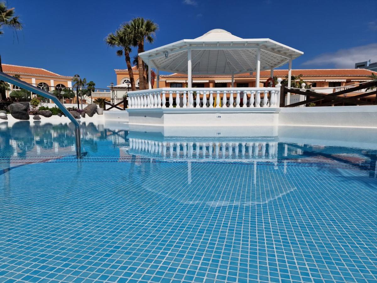 Exclusive Penthouse Playa Las Vistas 4 Close To The Sea And Beach, Aircondition For A Fee, Wifi, Terrace, Heated Pool Playa de las Americas  Exterior foto
